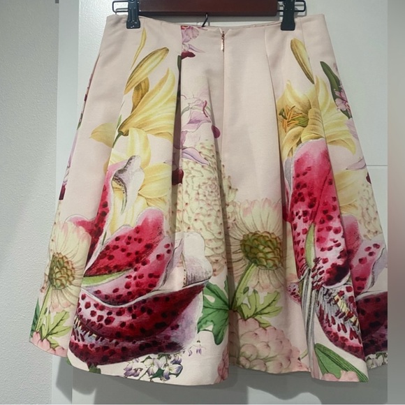 Ted Baker Floral Skirt size US6 - Picture 2 of 4